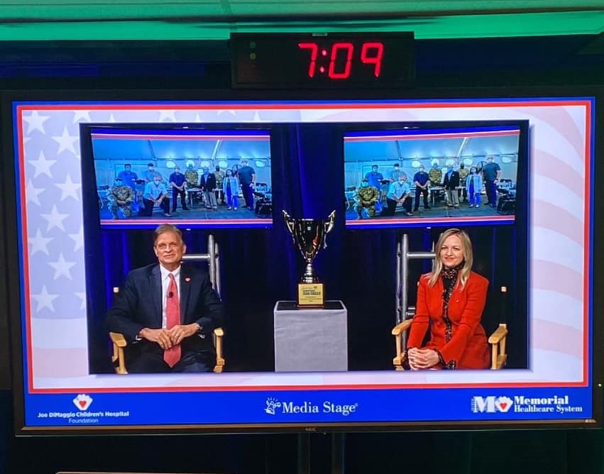 Award between two presenters