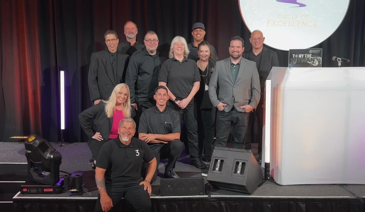 Fins to the (stage) left